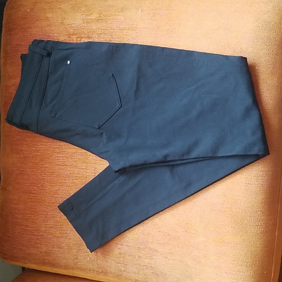lululemon athletica Pants - LULULEMON Black Pants